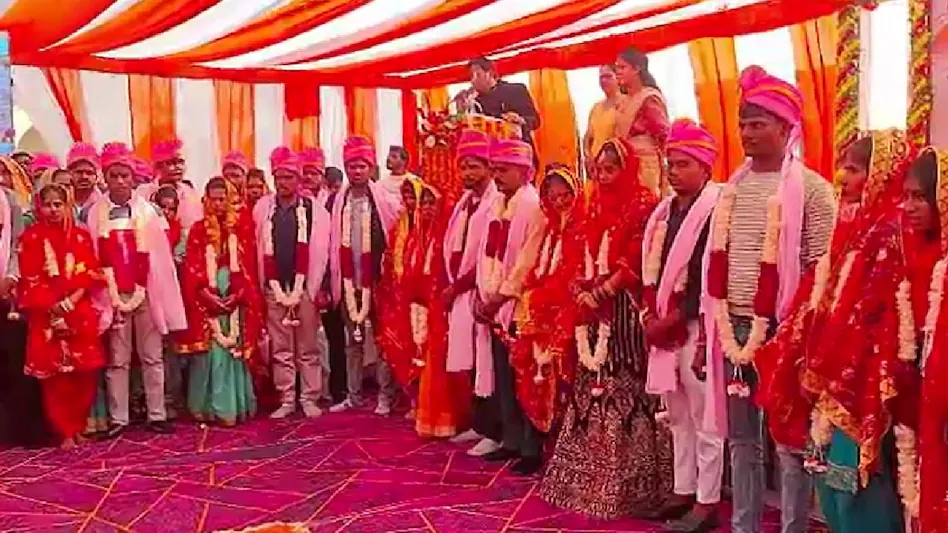 एक मंडप में 300 शादियां, अफसर बने अभिभावक