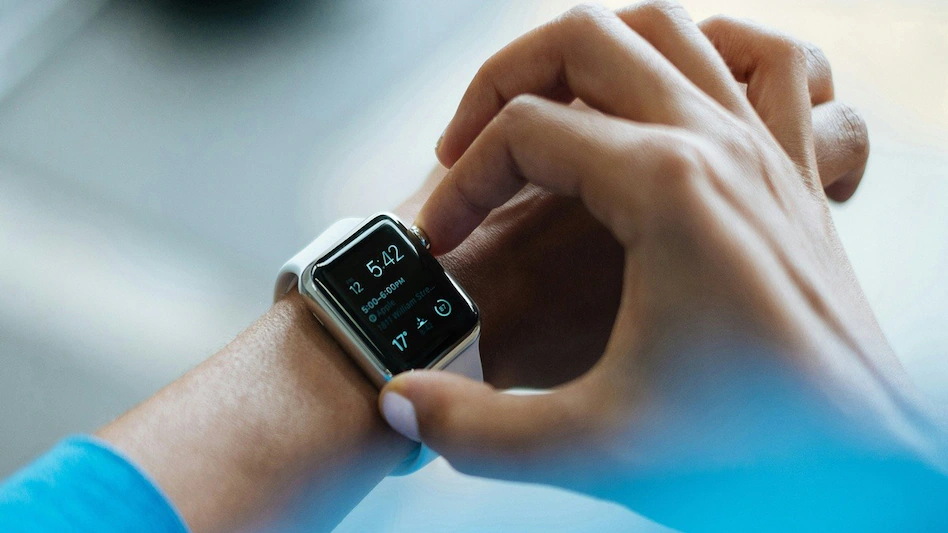 Apple Watch का कमाल: वक्त रहते अलर्ट देकर MP के युवक की बचाई जान, टिम कुक को लिखा धन्यवाद पत्र