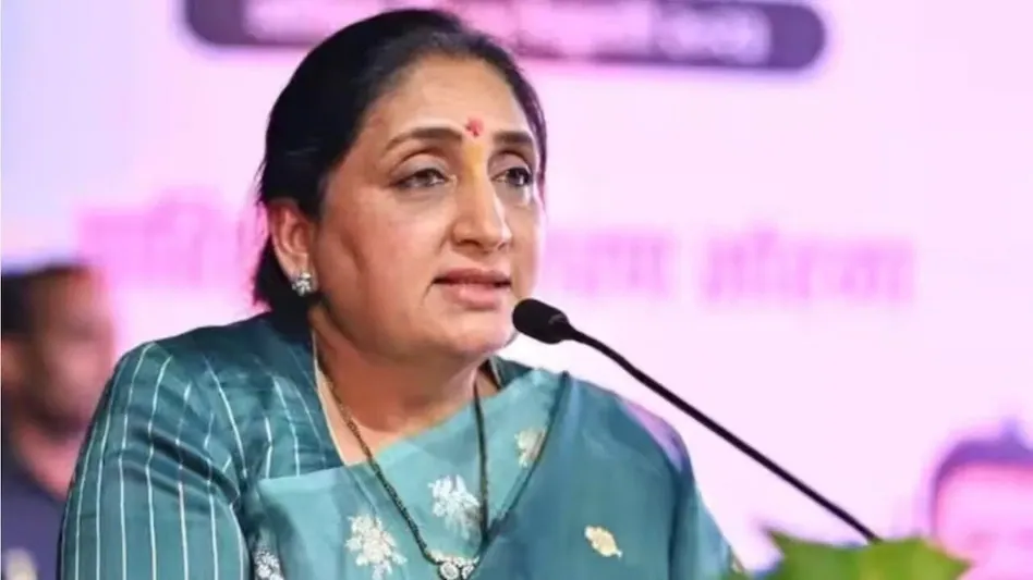 महाराष्ट्र में नई राजनीतिक दिशा: सुनेत्रा पवार बन सकती हैं उपमुख्यमंत्री, विधायक दल आज करेगी चुनाव