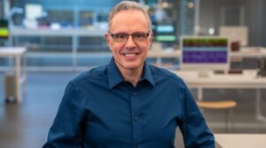 Johny Srouji Named Hardware Chief—Will iPhone Design Change?