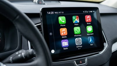 Chat List, Call Controls, and Safer In-Car Messaging for iPhone Users